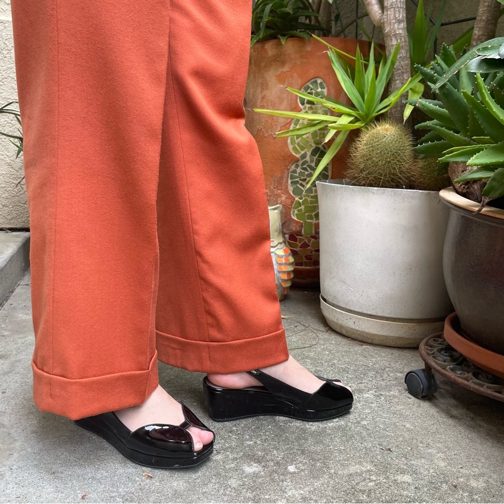 Vintage black Prada patent leather wedges with dust bag - Picture 4 of 16